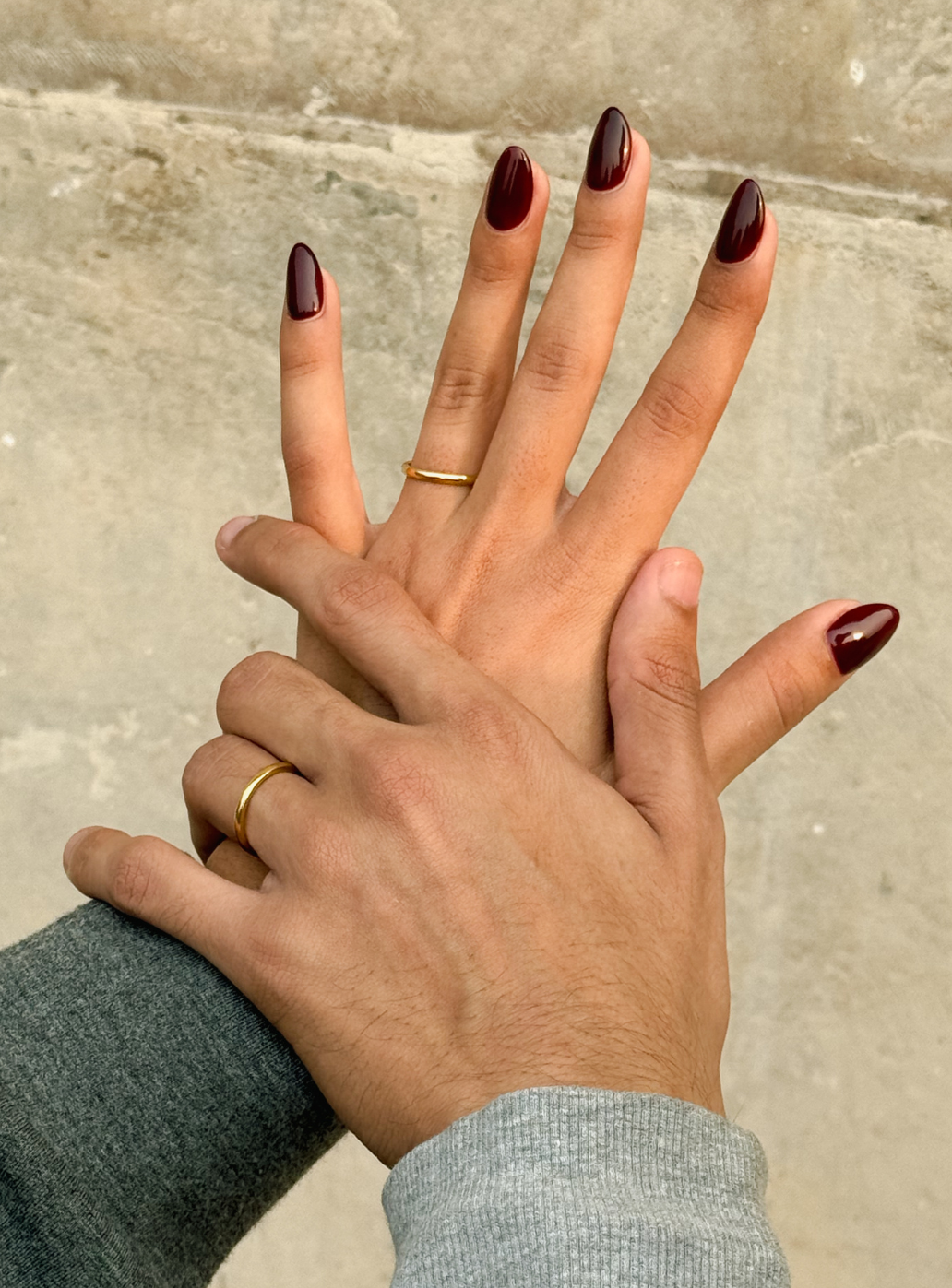 Anelli di promessa dorati da 2 mm