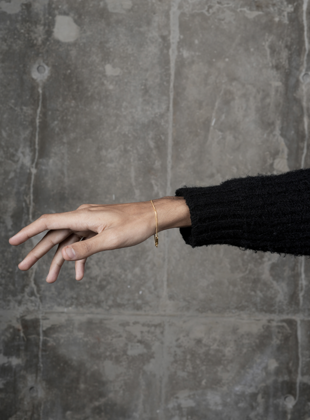 Bracciale a catena dorata da 1 mm