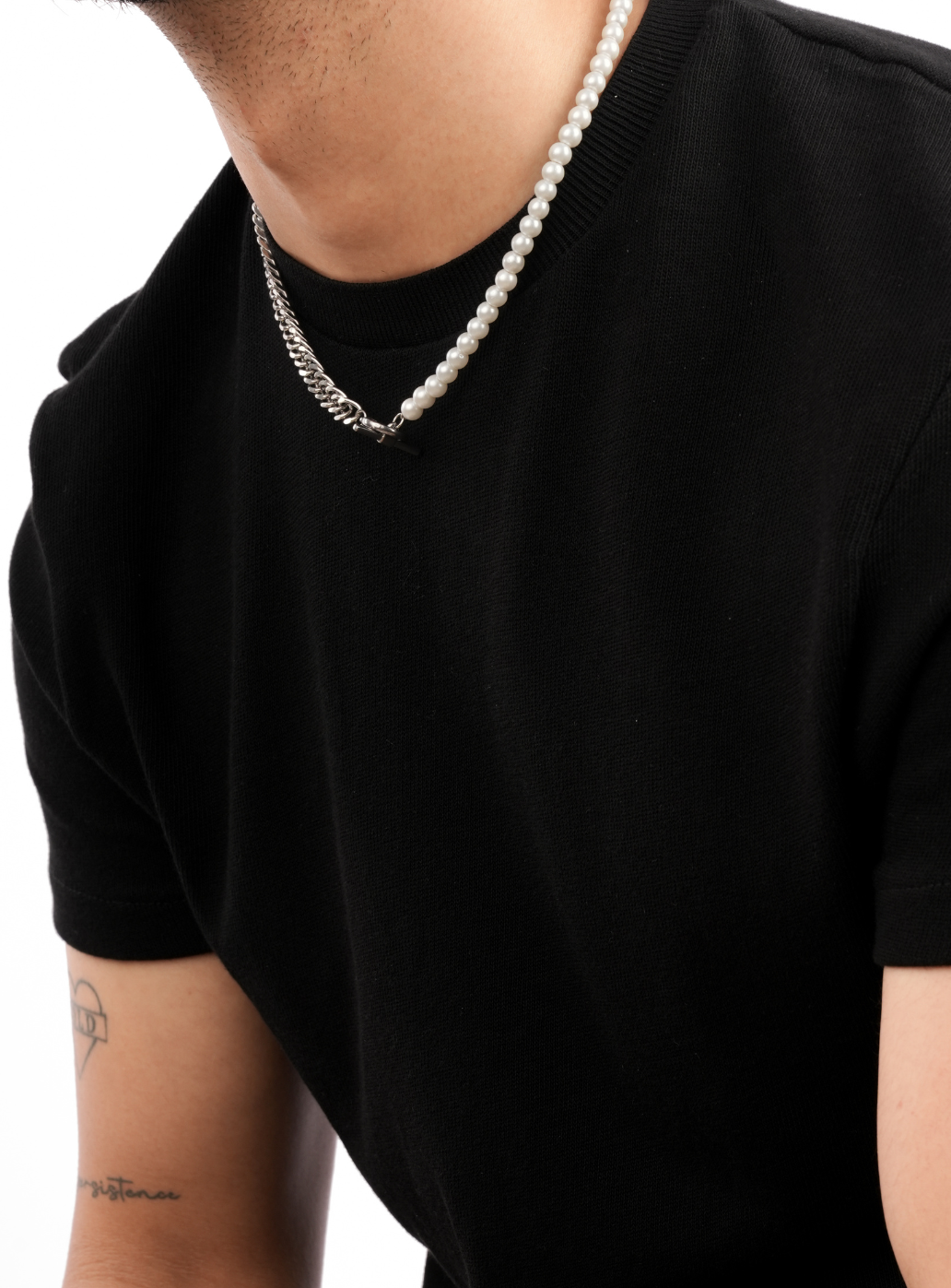 Collana di perle metà e metà