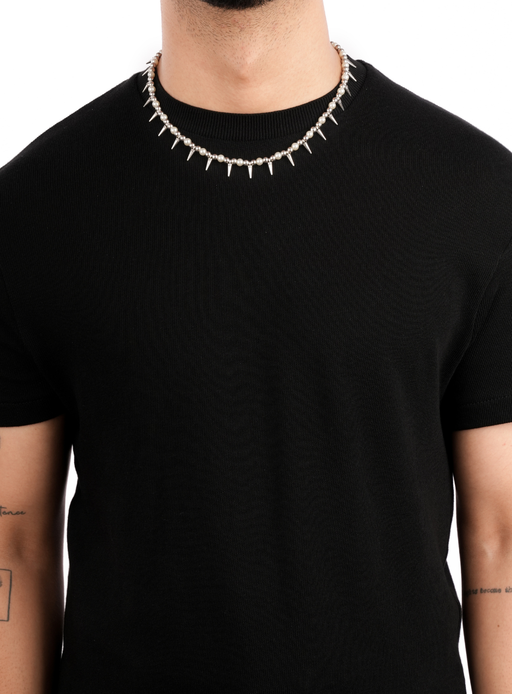 Collana metallica con perle Spike