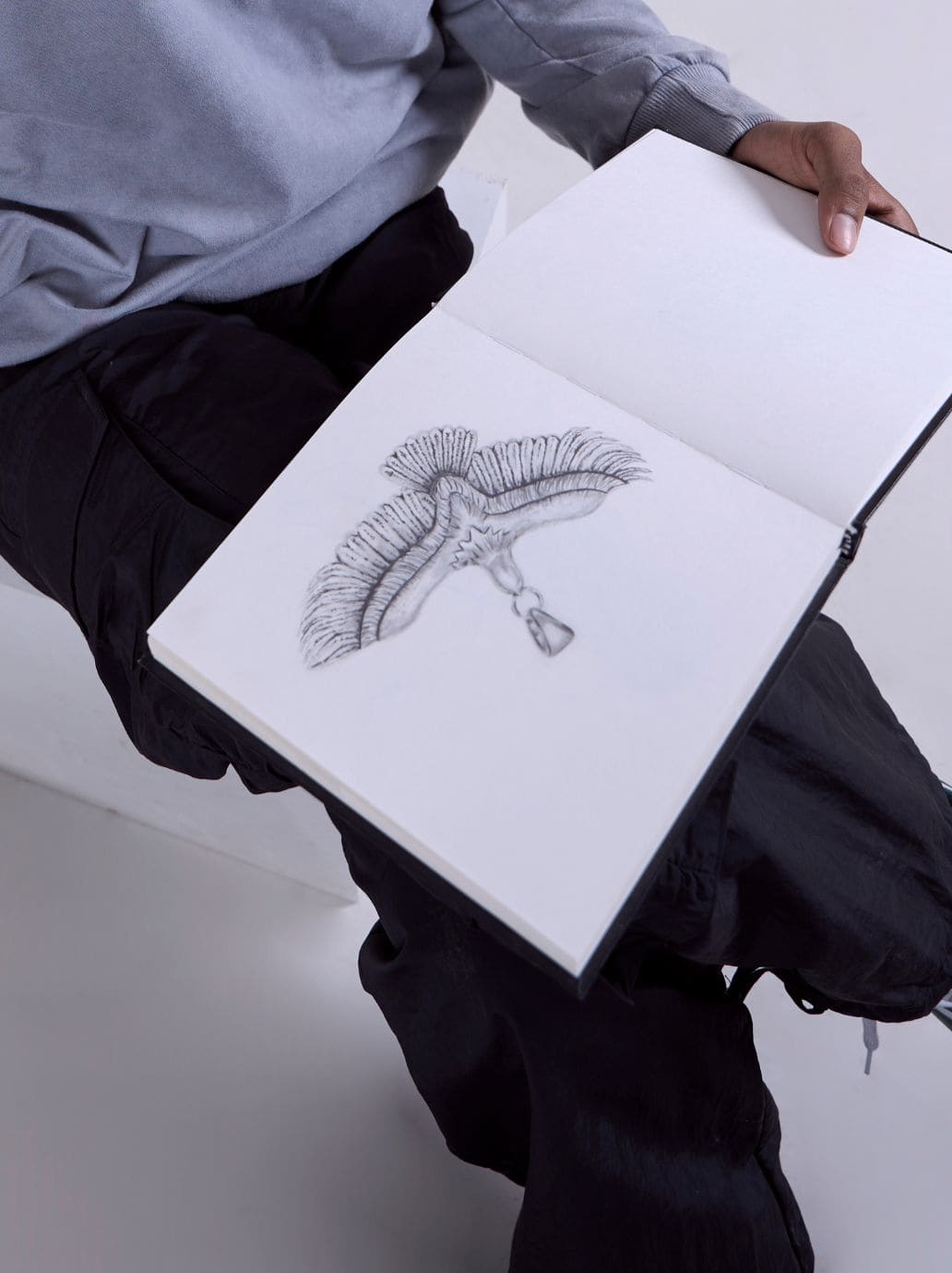 Ciondolo aquila nera con catena